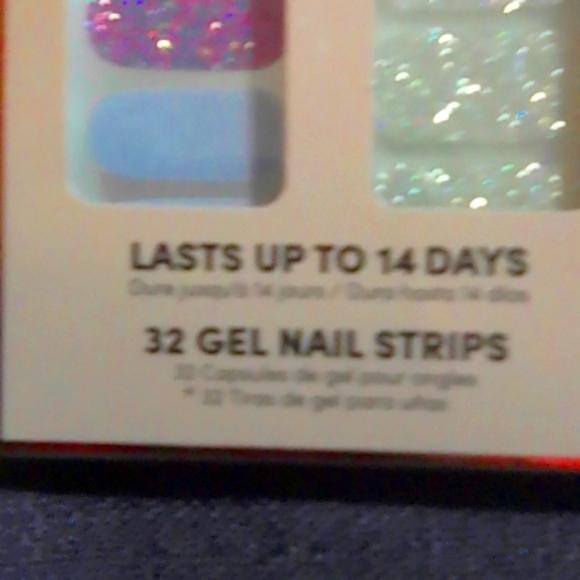 32 nail strips dashing diva gloss ultra shine gel palette (2) - Picture 3 of 9